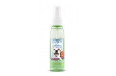 TropiClean Fresh Breath Berry Clean Oral Care Spray for Dogs 4 fl. oz